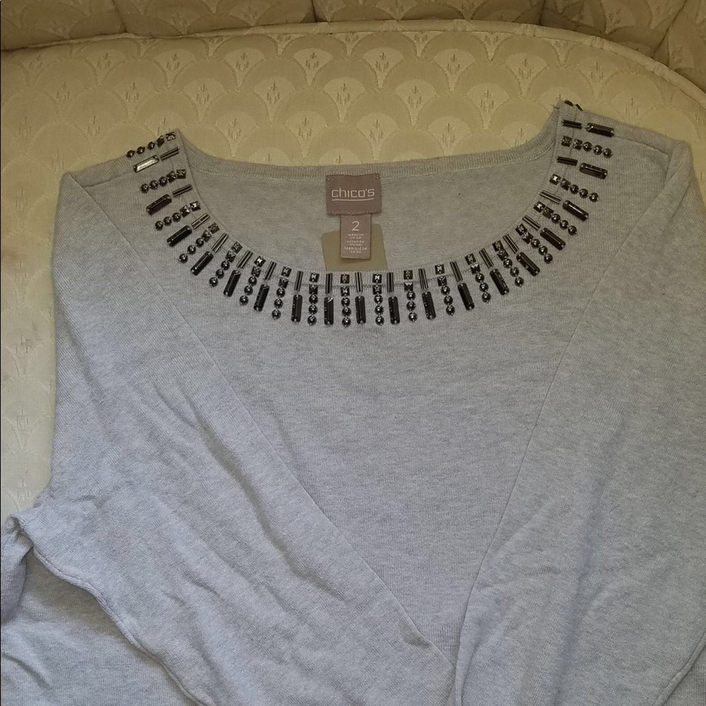 Women’s beaded neckline sweater - Picture 3 of 4